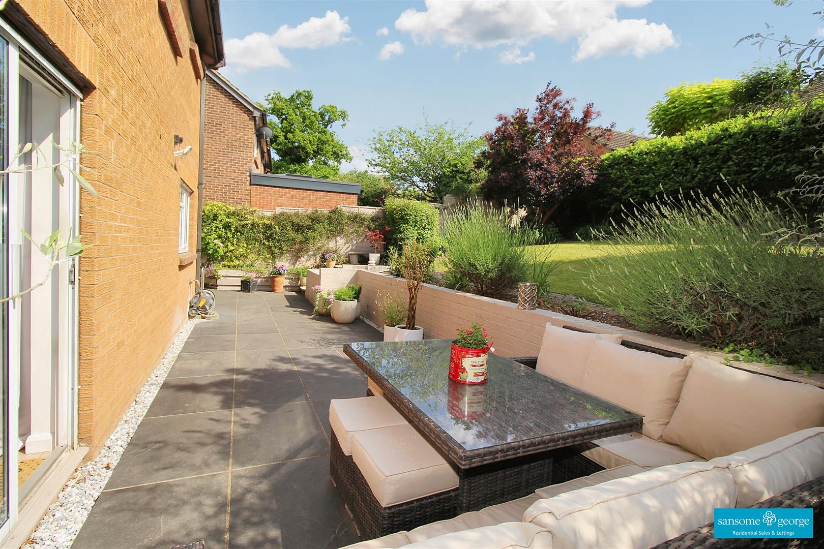 Goodliffe Gardens, Tilehurst, Reading